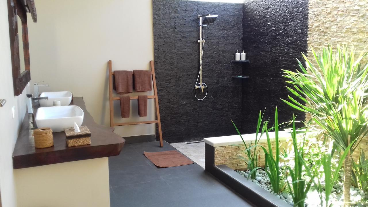 Gili Palms Villas Джили Трауанган Екстериор снимка
