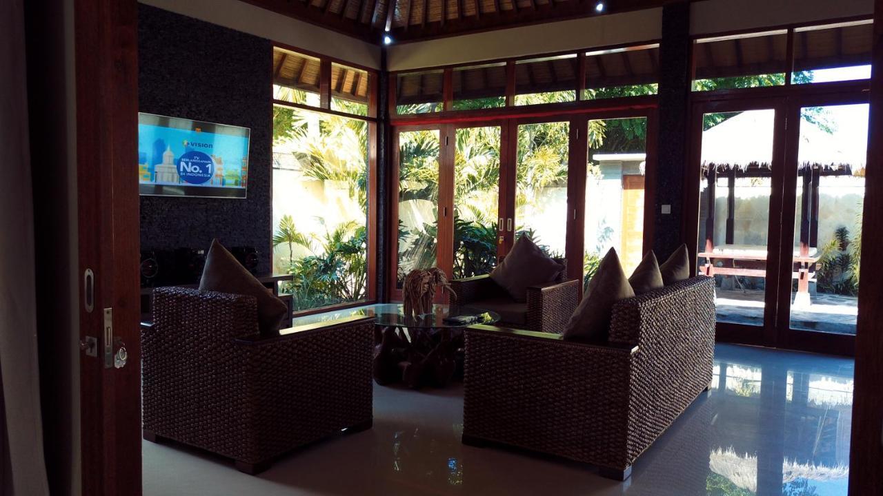 Gili Palms Villas Джили Трауанган Екстериор снимка