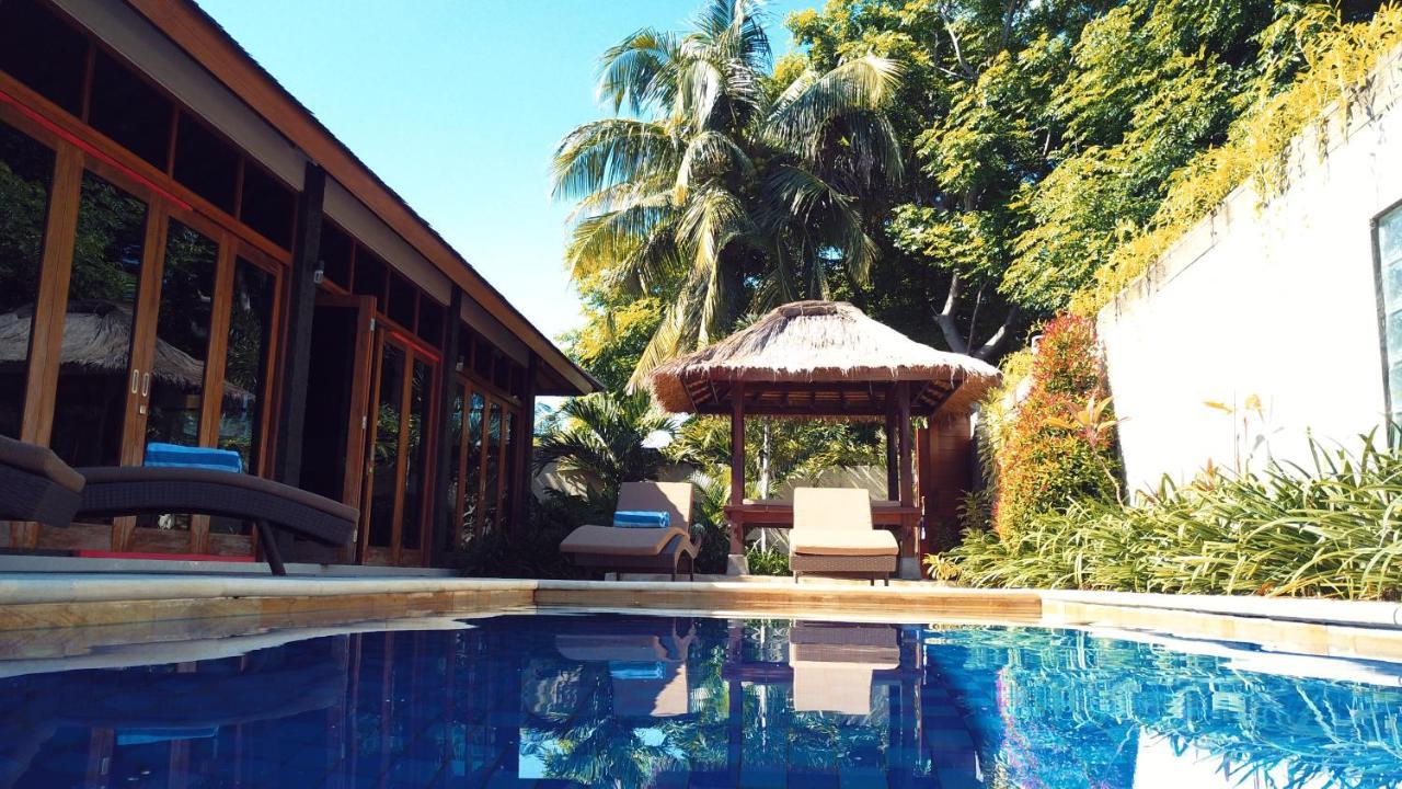Gili Palms Villas Джили Трауанган Екстериор снимка